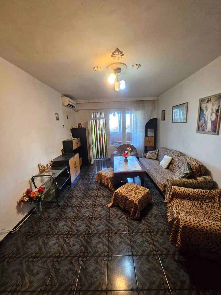 Продава се Тристаен апартамент в Пещера - 65 кв.м за 981 €/кв.м - Снимка #1