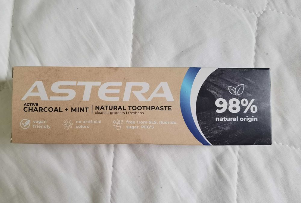 Четка и паста за зъби Колгейт и Астера с активен въглен- по 1 брой