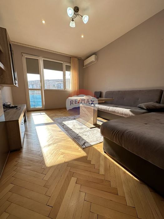 Продава се Двустаен апартамент в Варна, Победа - 60 кв.м за 2334 €/кв.м - Снимка #2