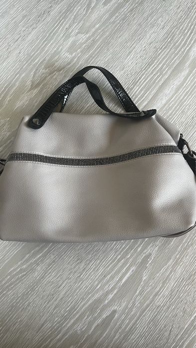 Сумка серая вместимая