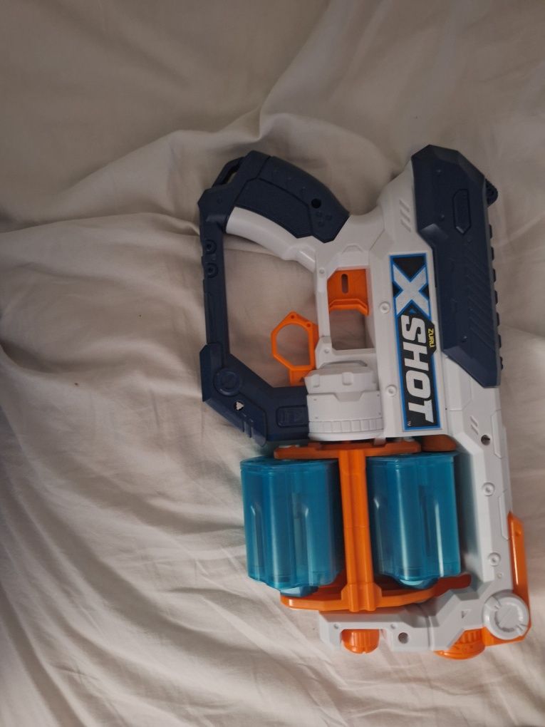 jucarie pistol Xshot
