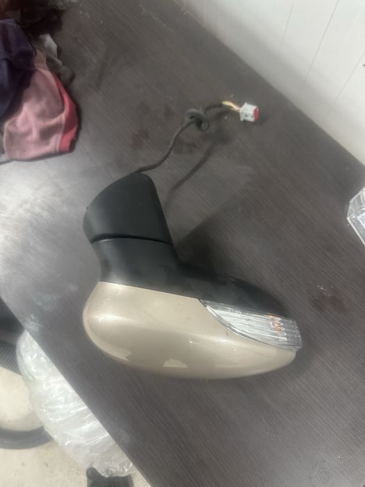 Oglindă dreapta ford fiesta