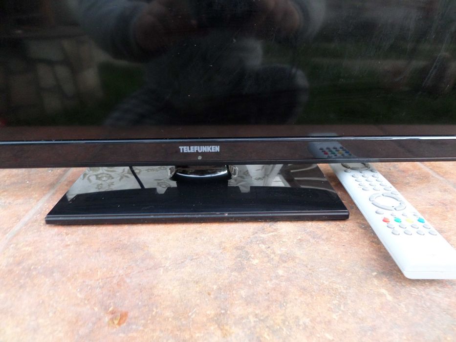 Tv led cu Dvd Telefunken 60cm, telecomanda, perfecta stare functionare