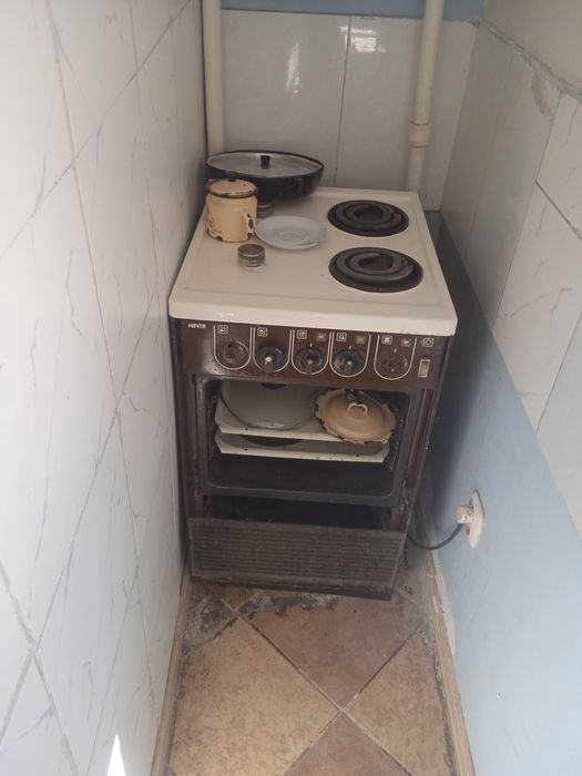 Плита электрическая и газовая