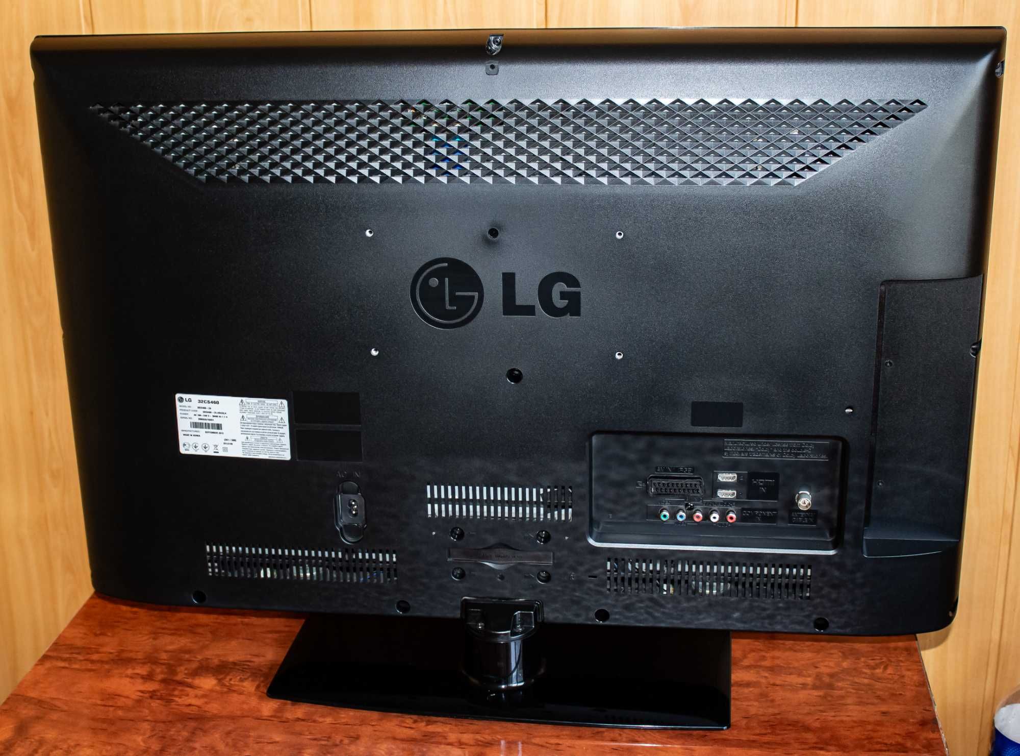 Телевизор LG 32CS460
