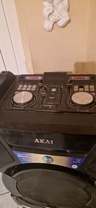 Boxa akai difuzoare de 15 inch