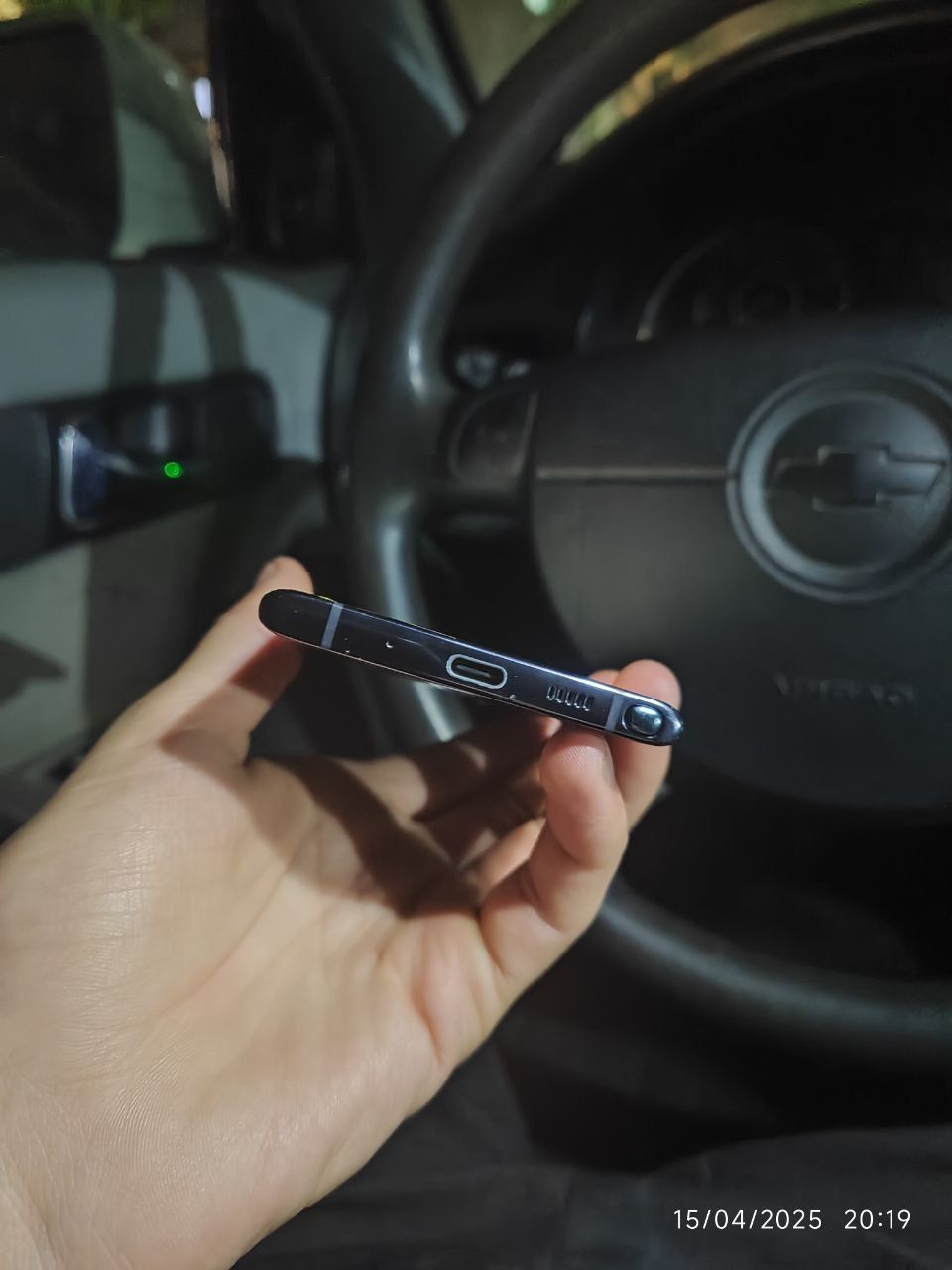 Samsung note 10ishlatilgan aybi ekran singan dakument karobka yuq