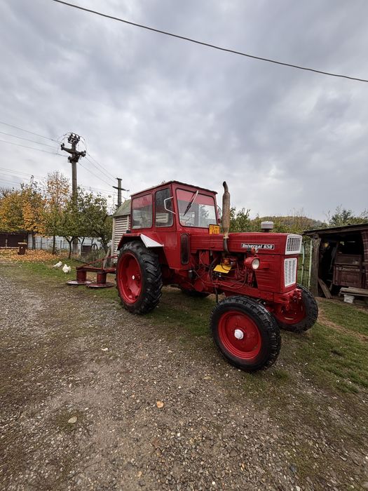 Tractor u650 + cositoare