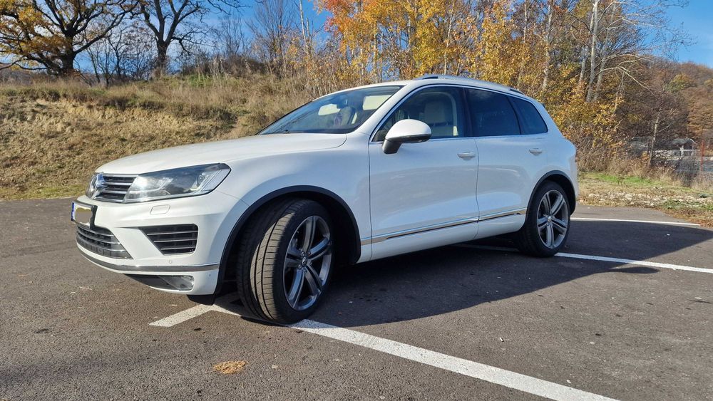 Volkswagen Touareg 2015 3.0 diesel V6, 262 cp, tva deductibil