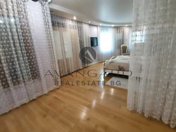 Продава се Четиристаен апартамент в Пловдив, Кършияка - 315 кв.м за 2000 €/кв.м - Снимка #7
