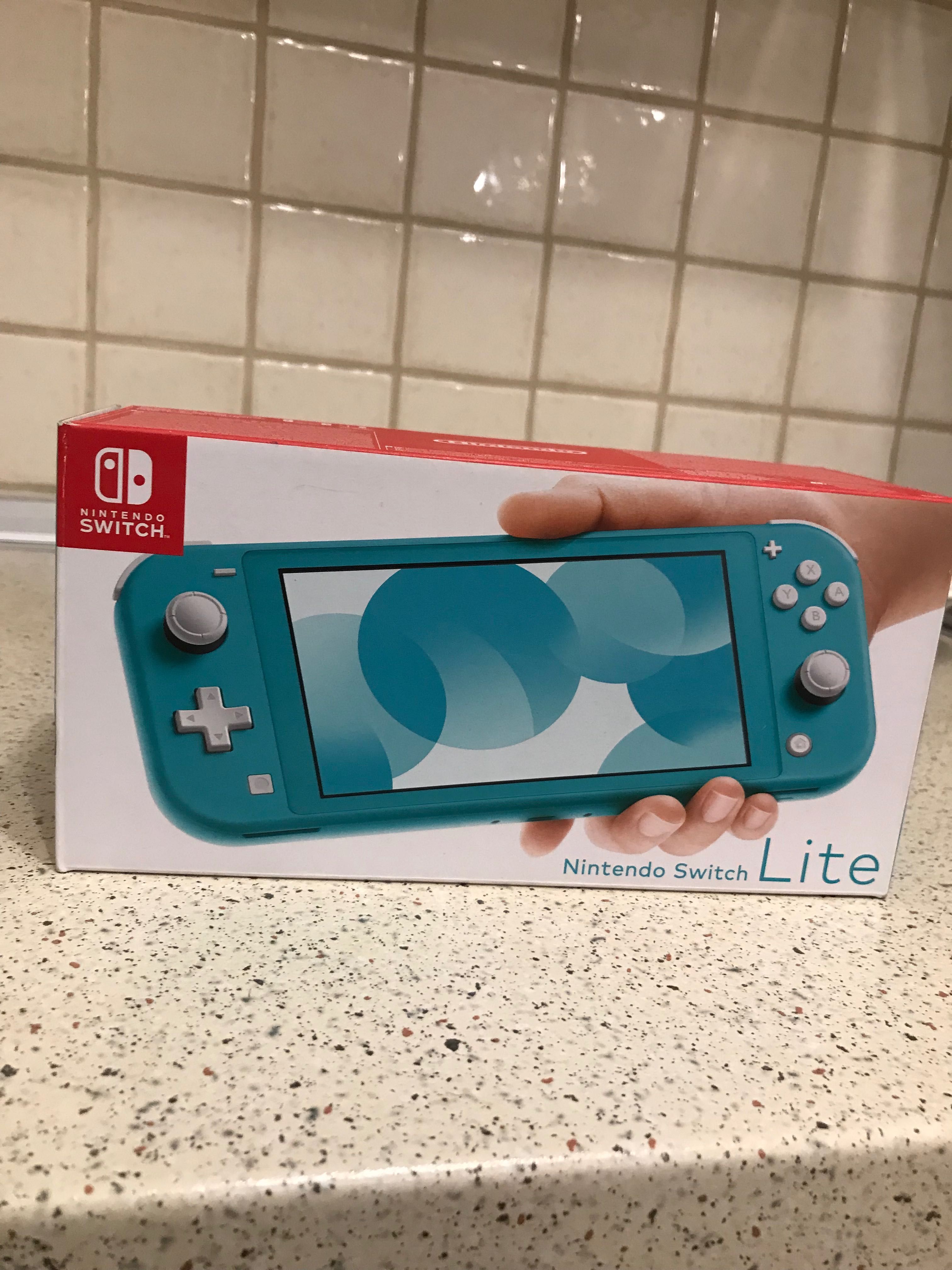 Nintendo Switch Lite
Тюркоаз
