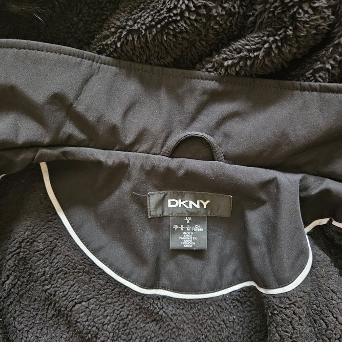 DKNY дамско яке размер S