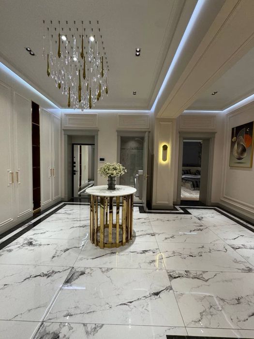 Банковская квартира Ц-1 евро люкс 180 кв. м 4х комн