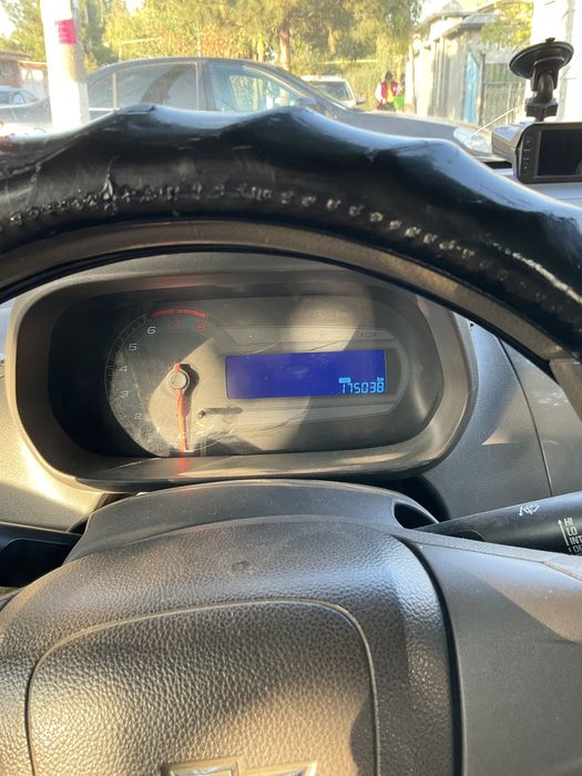 cobalt 2014  mokriy asfalt probeg 175038