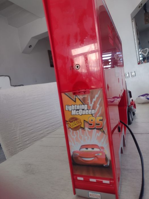 Vând televizor de colecție Disney Cars Mcqueen Mak