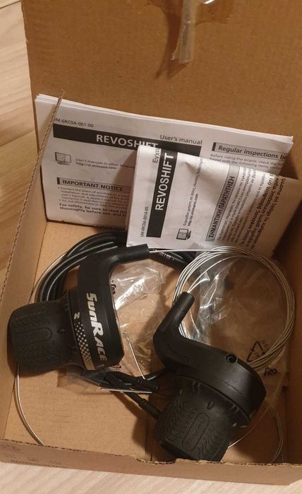 Bicicleta BMX cu cadru carbon + accesorii