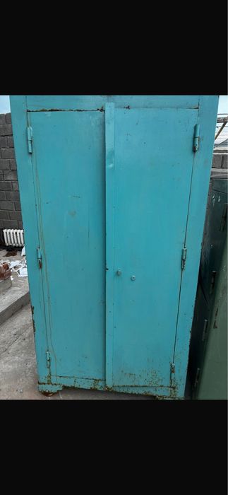 Металлический сейф