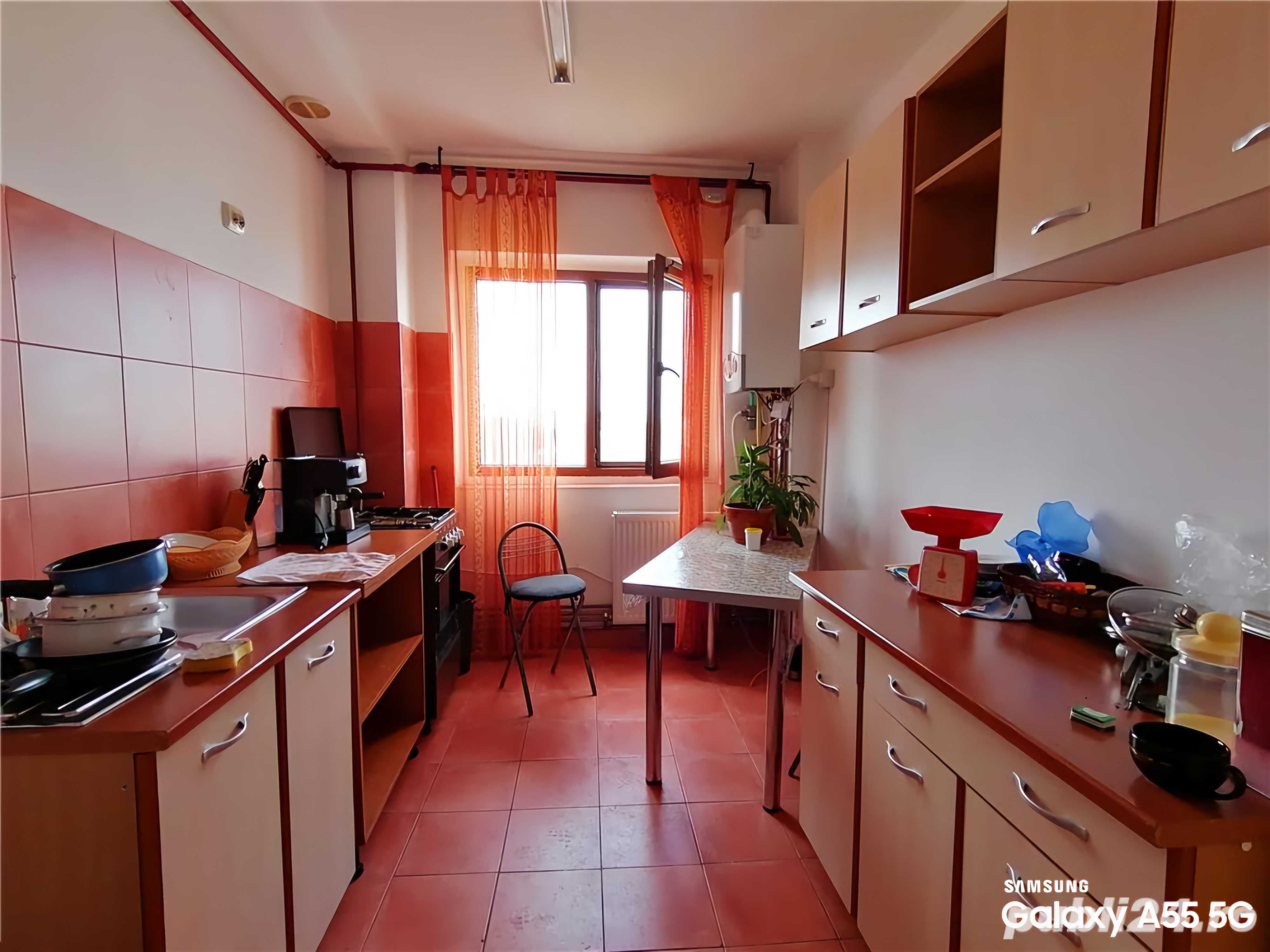 Apartament 2 camere, balcon,bucatarie,mobilat,centrala,clima,zona 300