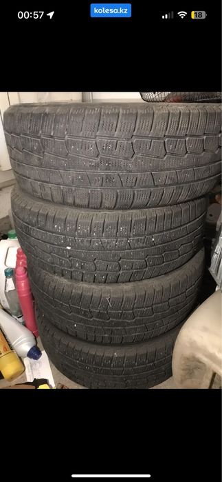Зимние шины почти новый
