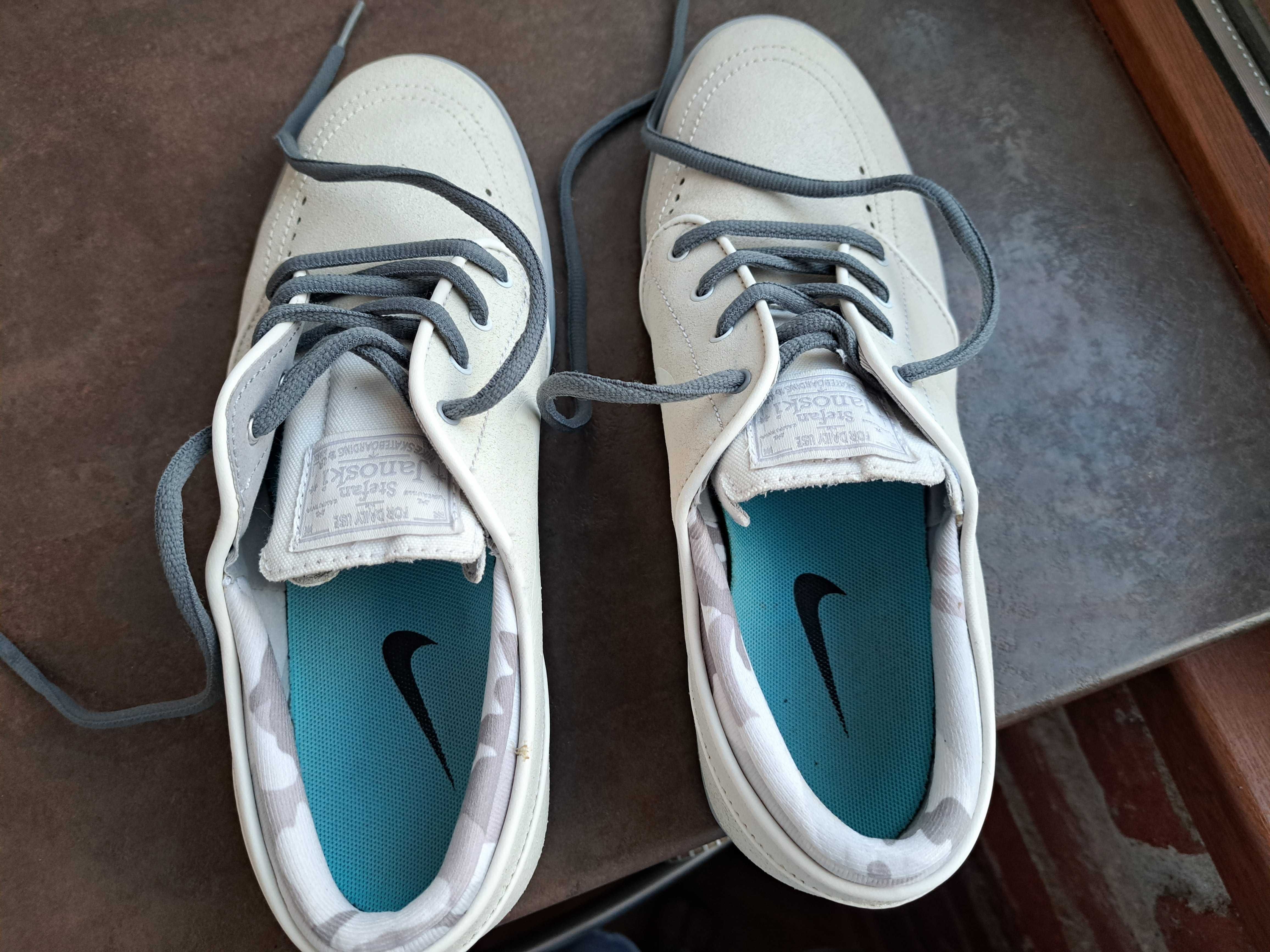 мъжки мокасини,летни обувки,еспадрили,найк
Nike,номер 42