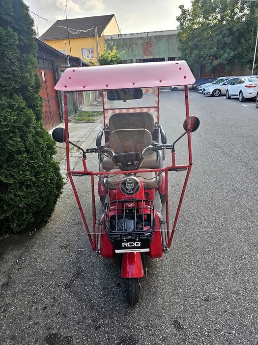 De vanzare, pret fix 7500 lei.