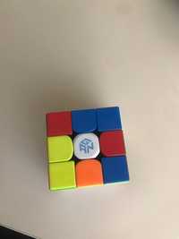 Кубик Рубик GAN.
