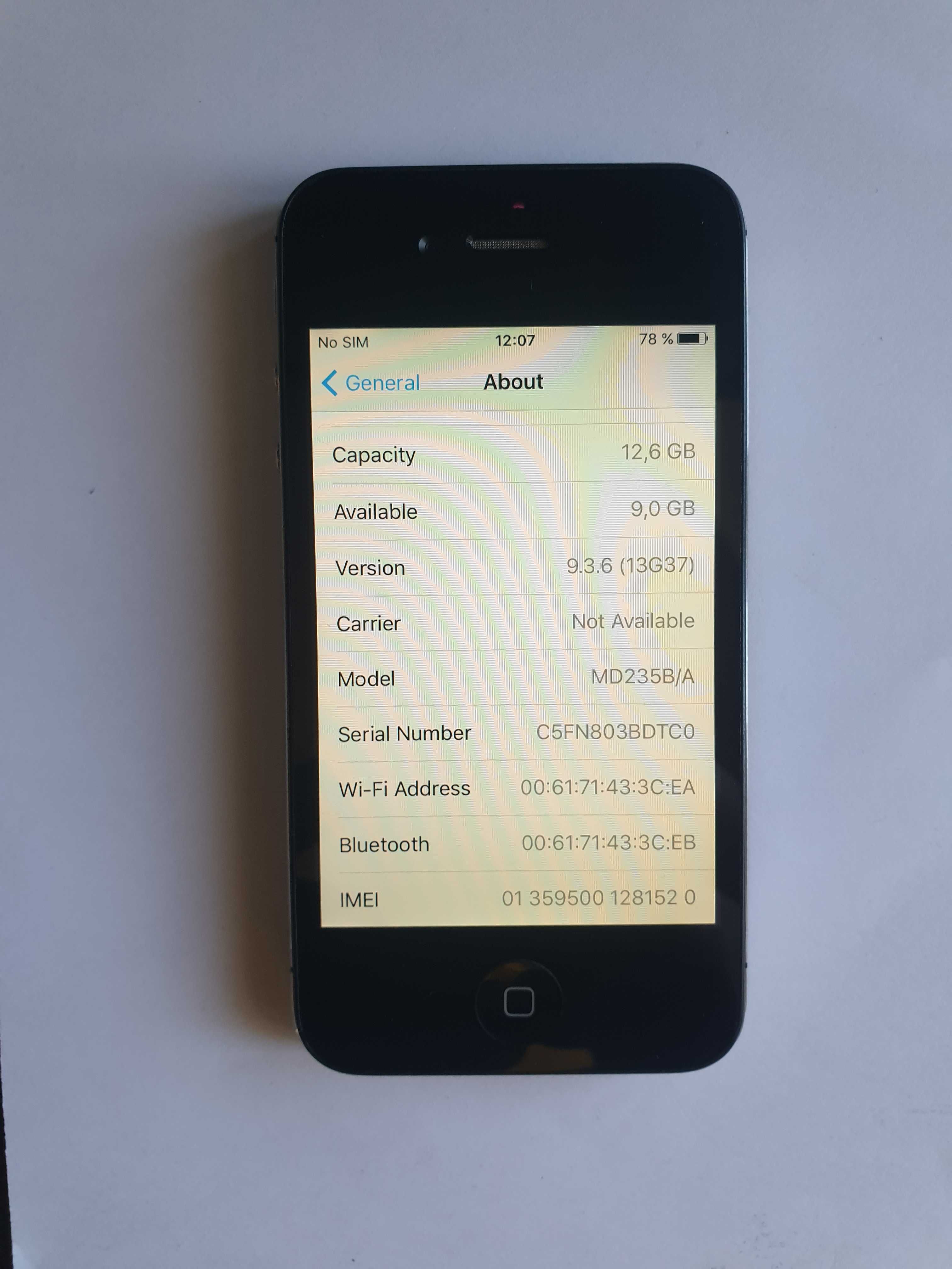 Iphone 4S, 16Gb, liber, bine intretinut plus incarcator si husa