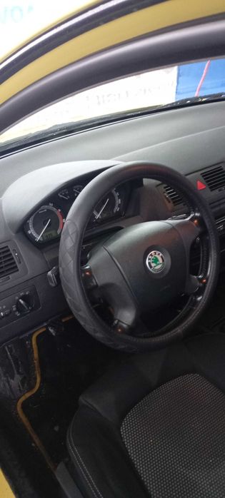 Vând Skoda Fabia