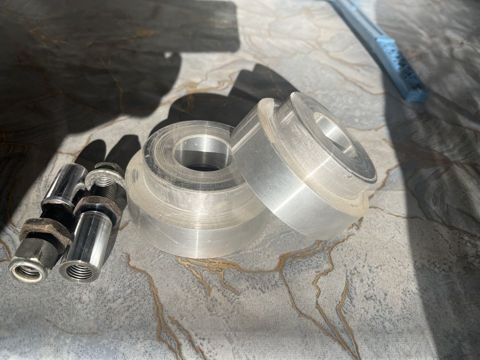 Проставки для увеличения клиренса передние на а/м Шевролет Круз.