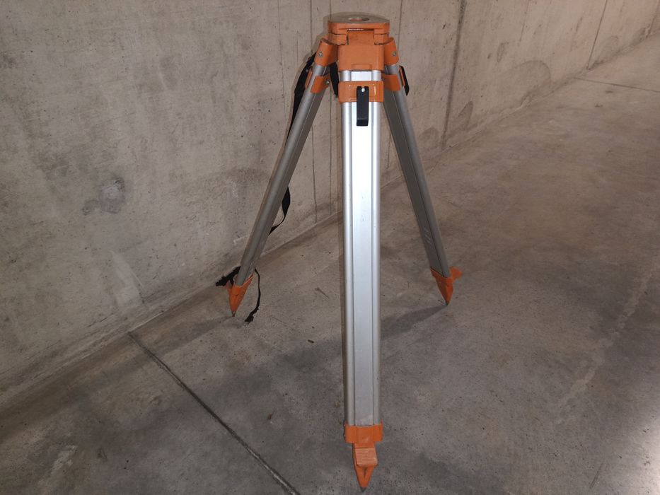 Алуминиева тринога за нивелир