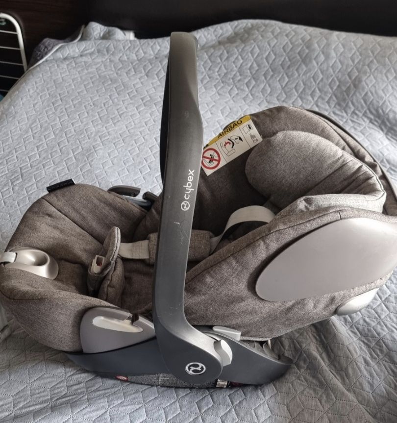 Кош/столче за кола Cybex Cloud Q с ISOFIX база Base Q fix