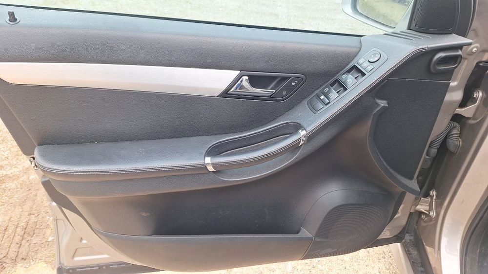 Mercedes-Benz R320CDI 224кс 4MATIC AMG на части