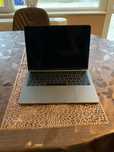 Apple Macbook Pro 15,4 чип 13 инча 2019г.