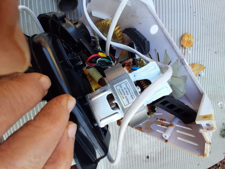 Запчасти от мясорубки Elenberg