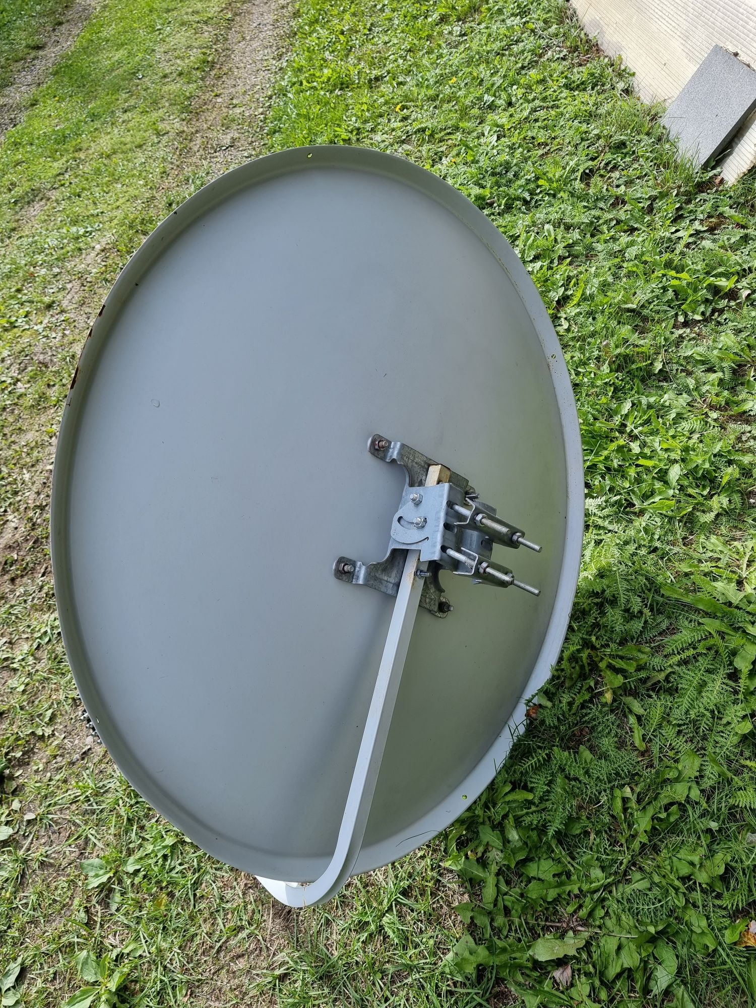Antene satelit focus sat