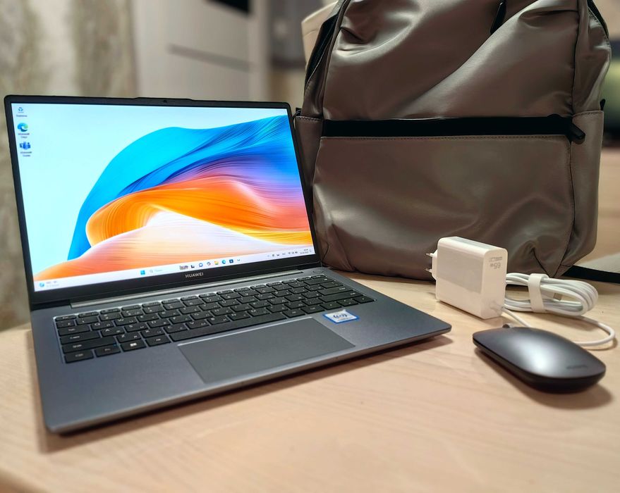 Huawei Matebook D14 (2024) i5-12, 16GB, 512SSD, 300нит 180°