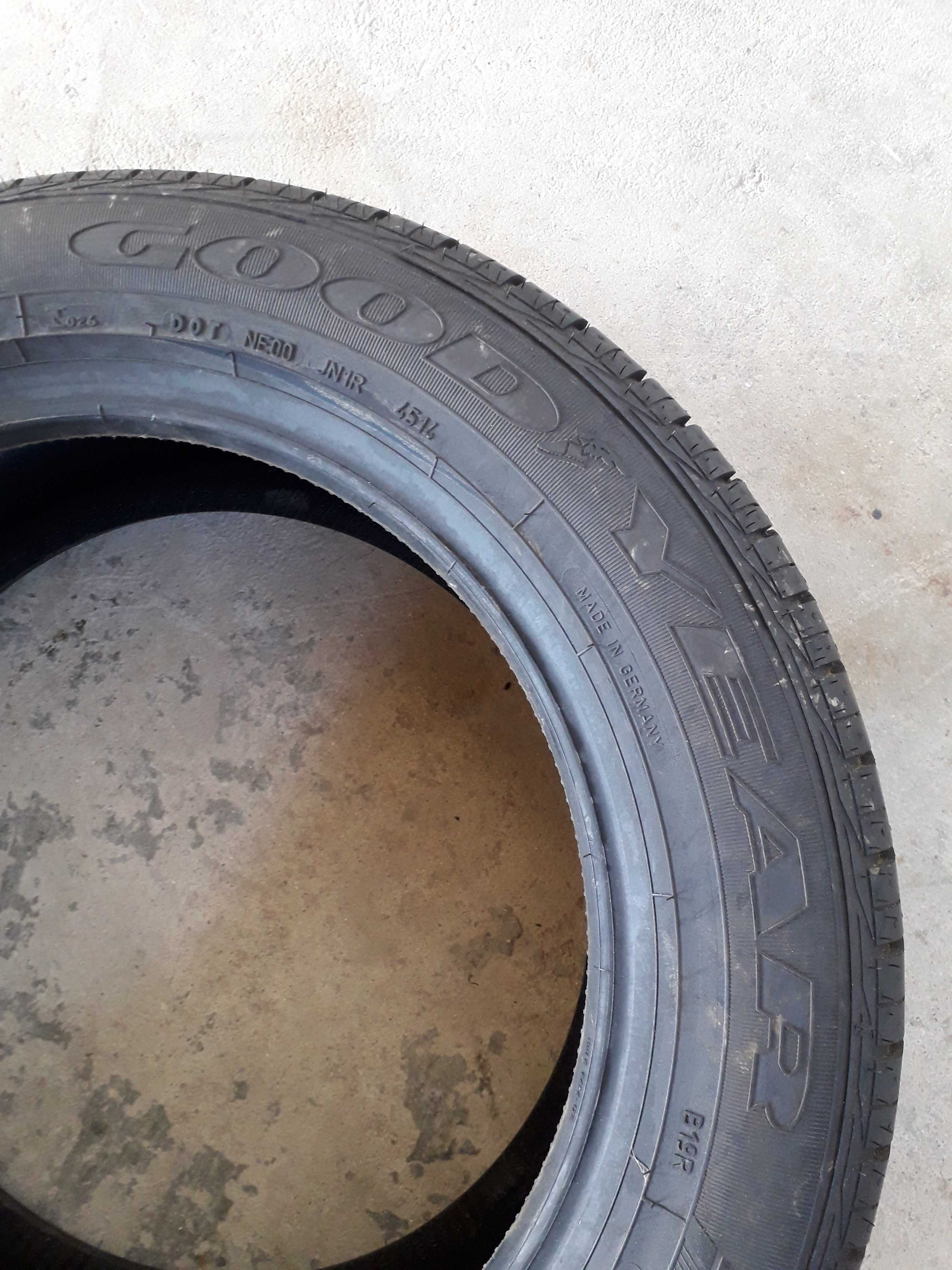 2 Нови летни гуми R17 225/55 GoodYear Excellence * 97W made in Germany