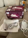 Фотоепилатор Philips Lumea Prestige