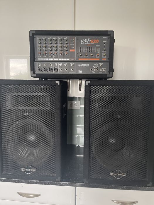 Statie YAMAHA plus 2 boxe