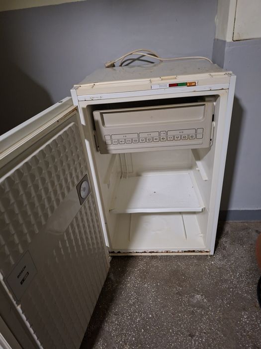 Vand congelator utilizat