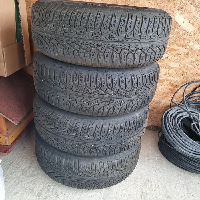 Vând jante aliaj Duster 215/65/16 echipate de iarna