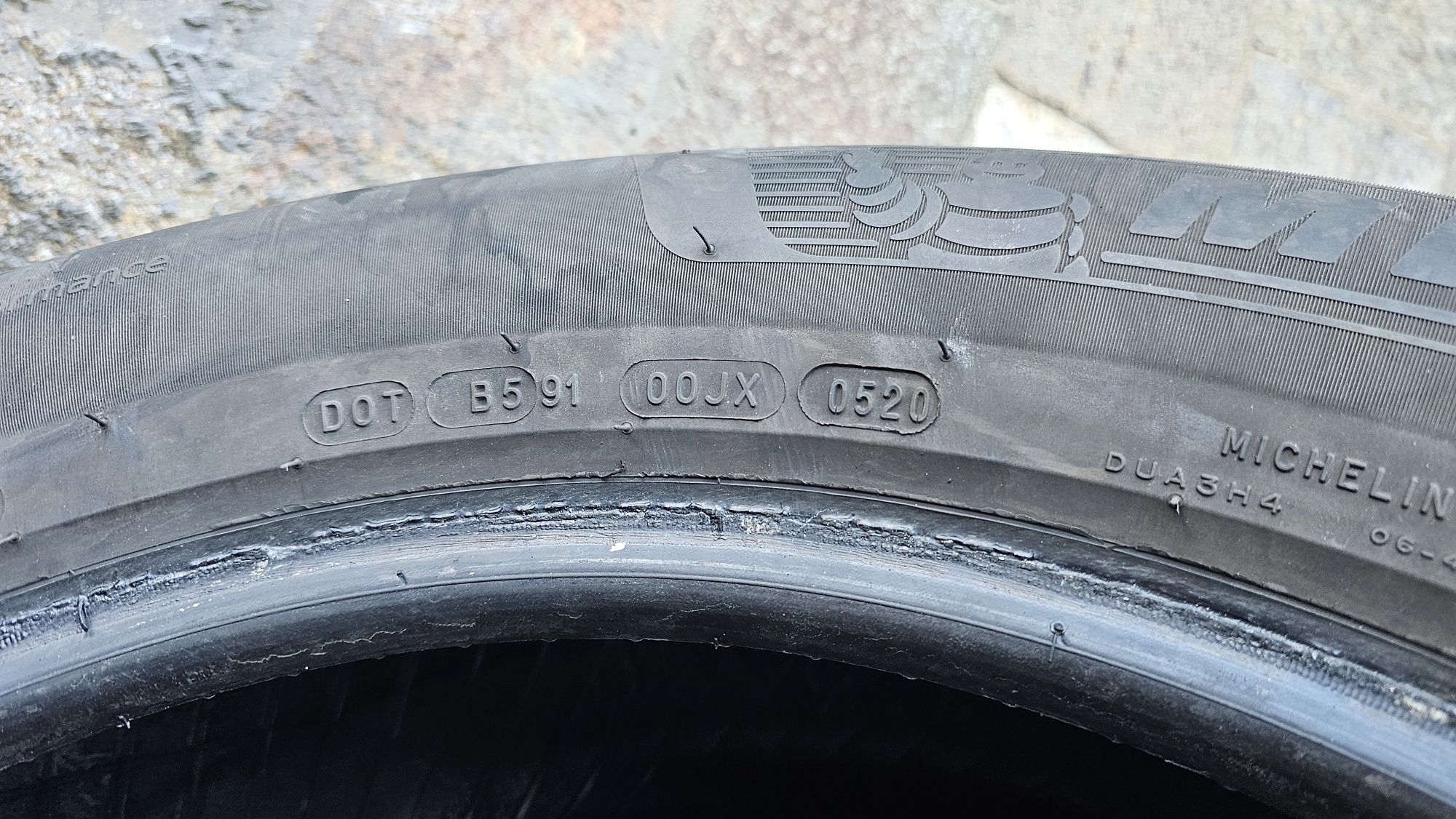 Летни и всесезонни гуми с размери 295/40/21" и 275/55/19"