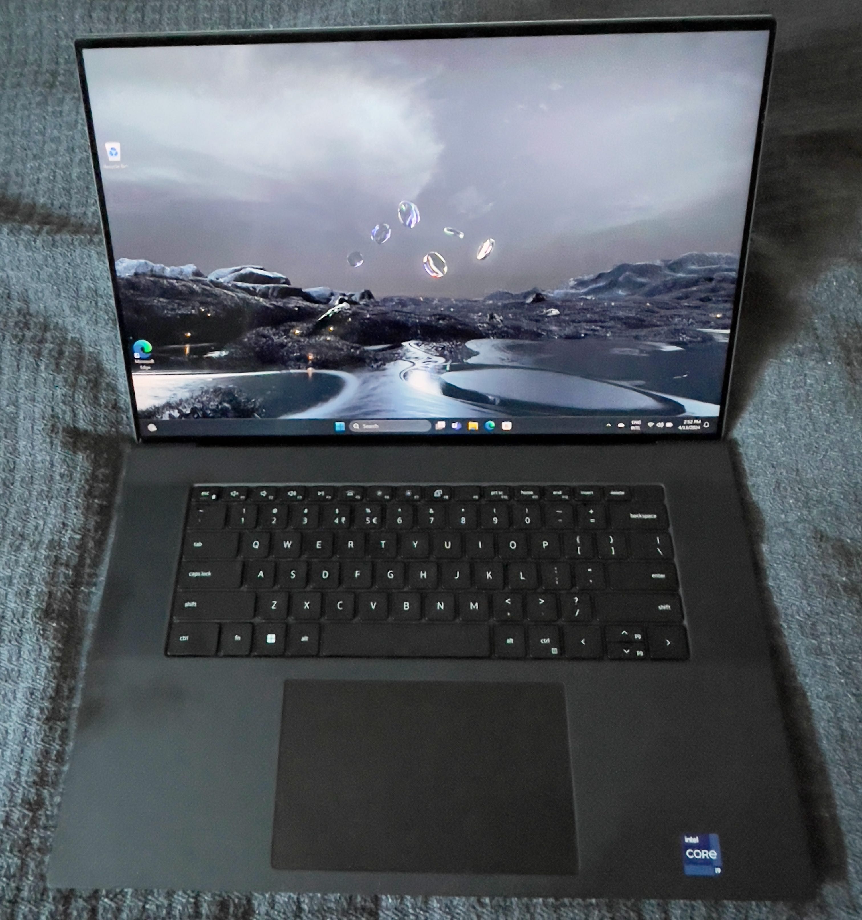 Laptop Dell XPS 17 9720, 17" OLED 4K, 64 GB RAM, 2TB SSD