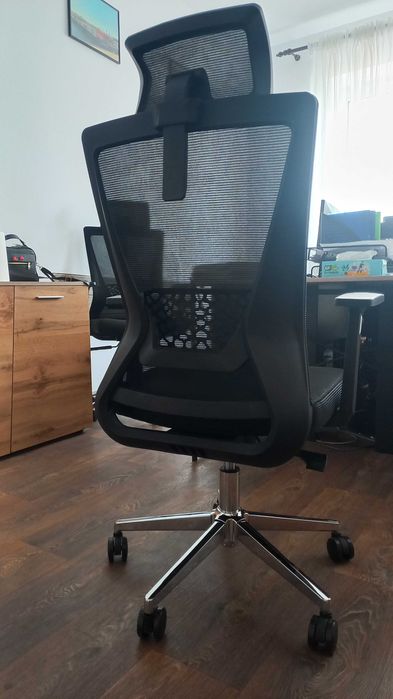 Scaun ergonomic Mesh, Sezut textil, inaltime reglabila, baza metalica