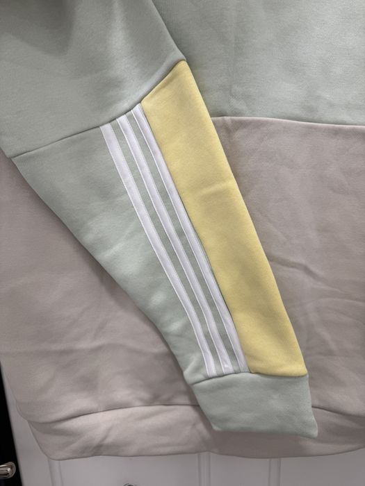 Adidas - суичър, суитшърт, худи, горнише с качулка