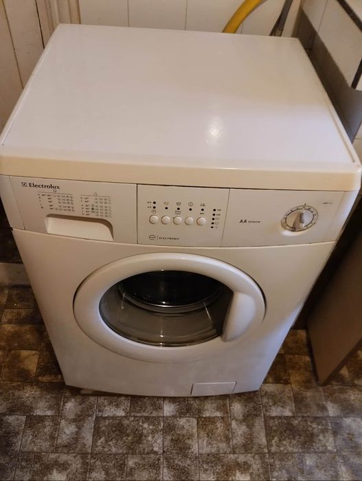 Пералня Електролукс