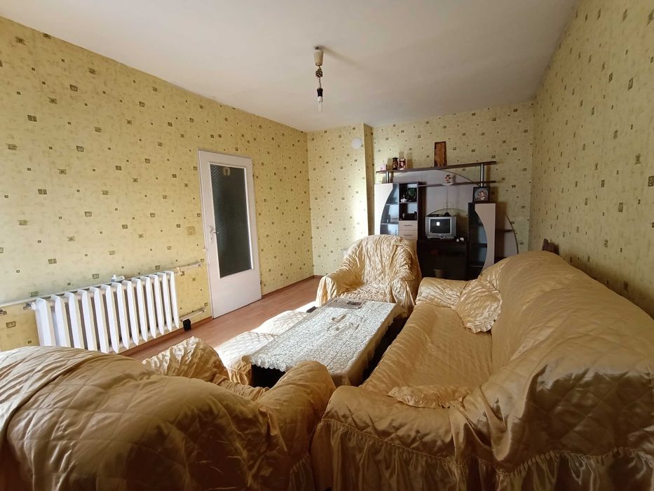 двустаен апартамент под наем