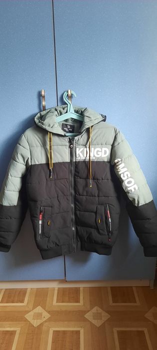 Продам одежду возраст 10-13 лет