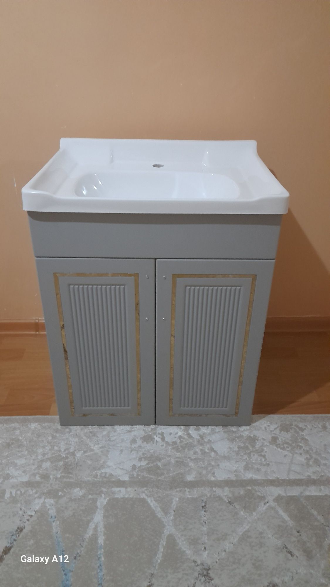 Тумба для ванной комнаты