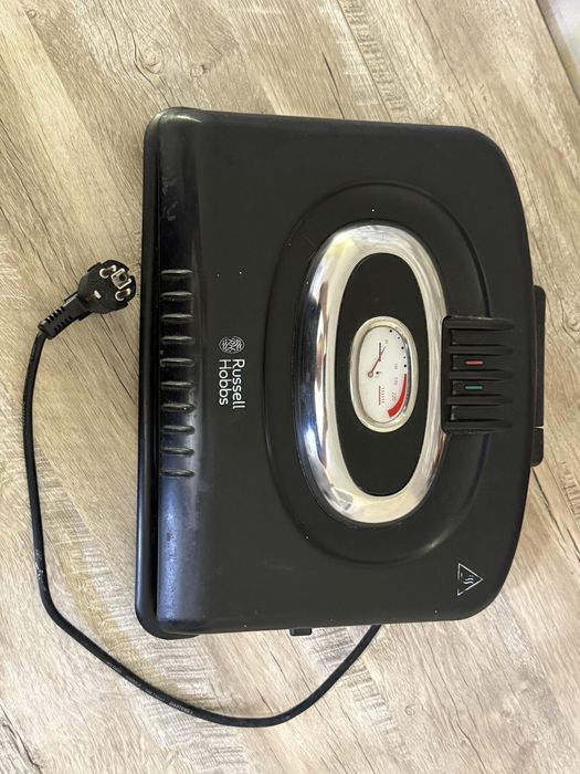 Электрический гриль Russell Hobbs